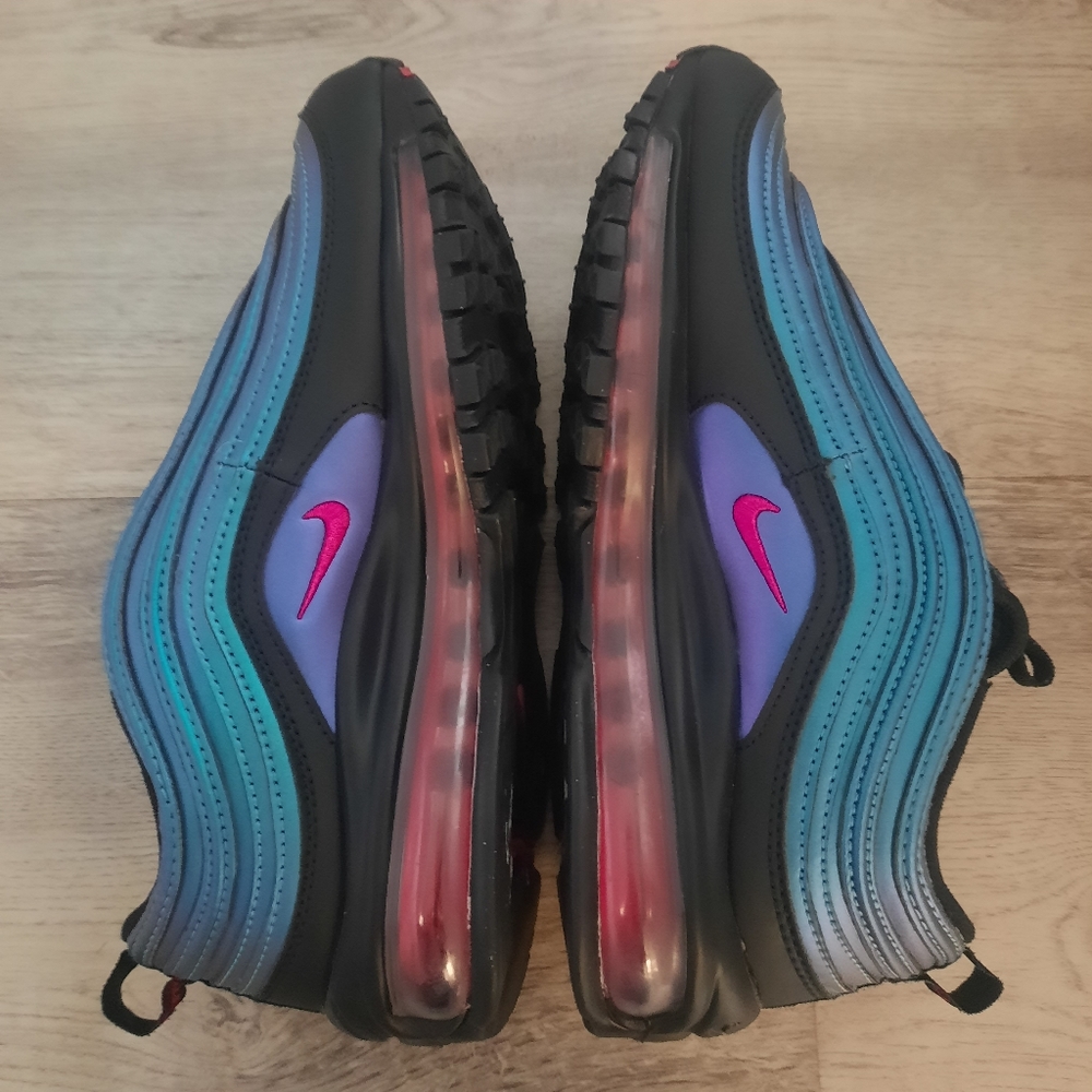 Nike Air Max 97 Throwback Future Shoes - Picture 5 of 7